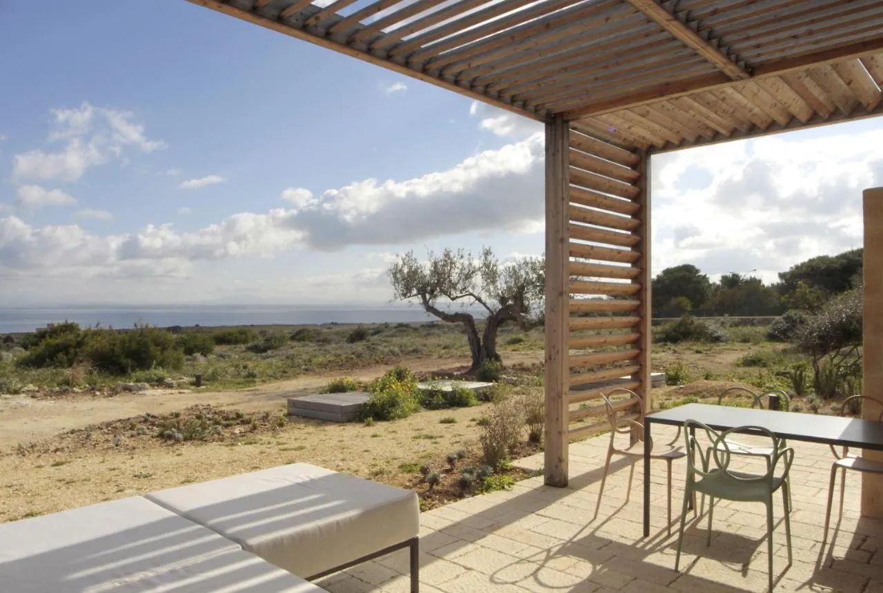 Chalet Cala Rossa Lodge Favignana Italy